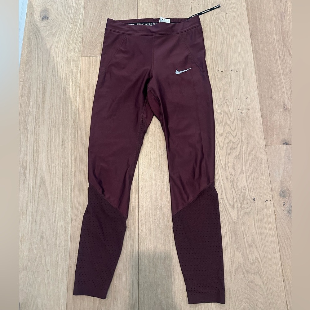 Maroon/Burgendy Nike Dri Fit 7/8 High-Waisted Legging